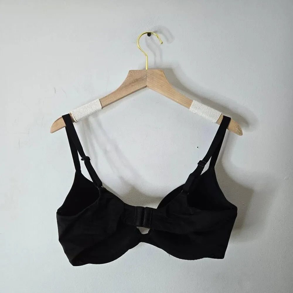 Victoria's Secret Bra Size 34D Plunge Black Underwire